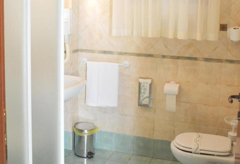 스탠다드 스튜디오, Residence Alberghiero Eolie
