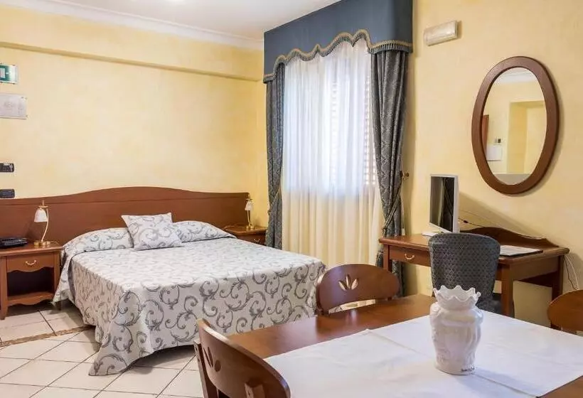 استودیوی استاندارد, Residence Alberghiero Eolie