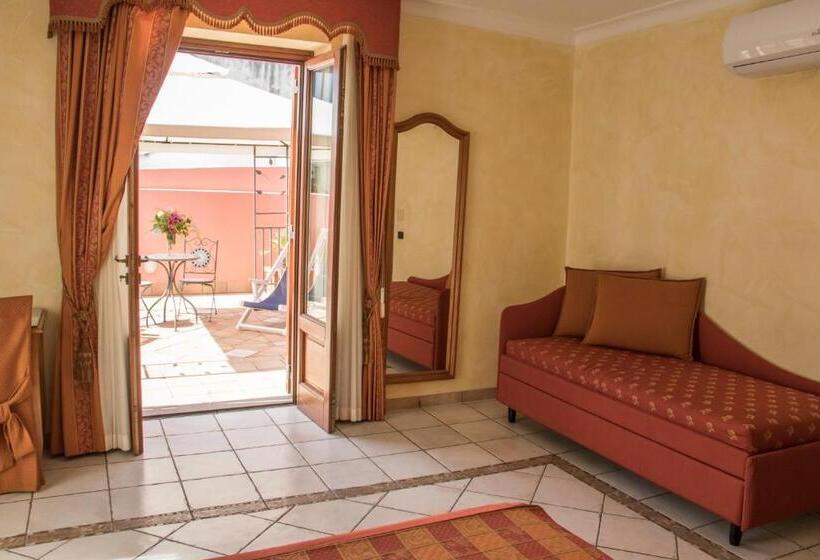 高级工作室, Residence Alberghiero Eolie