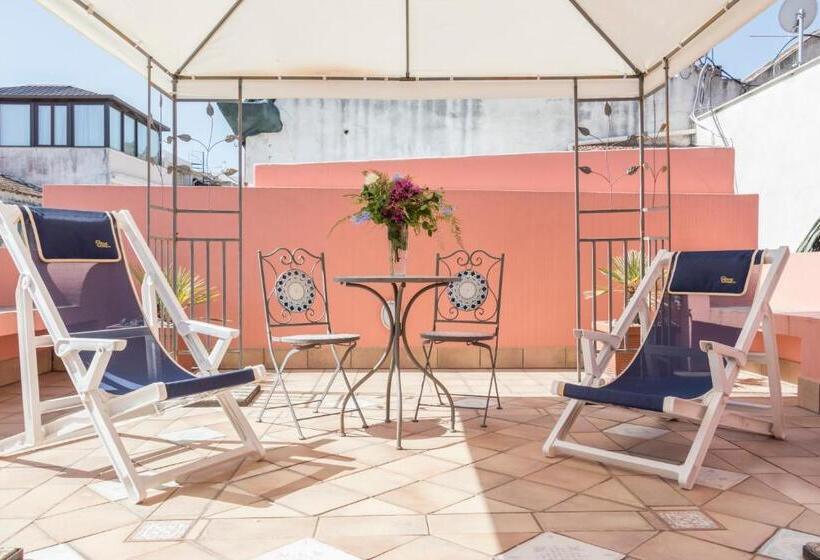 高级工作室, Residence Alberghiero Eolie