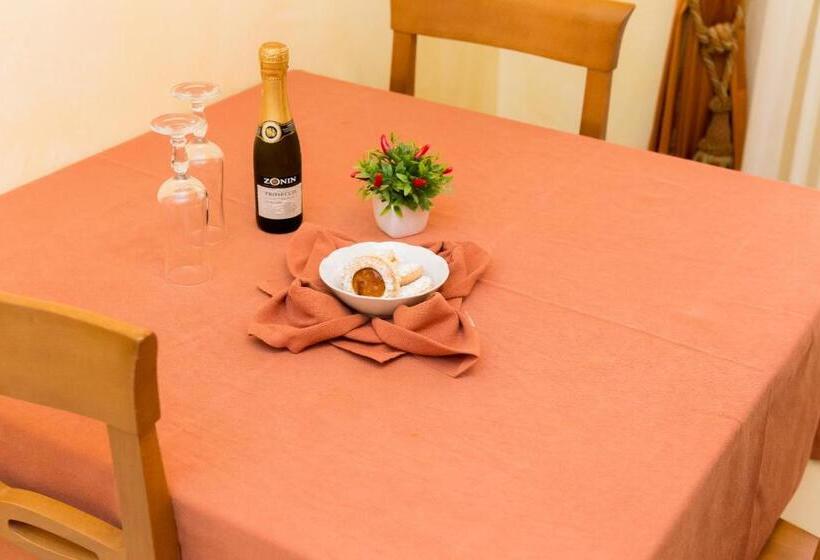 高级工作室, Residence Alberghiero Eolie