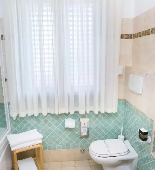 استودیوی لوکس, Residence Alberghiero Eolie