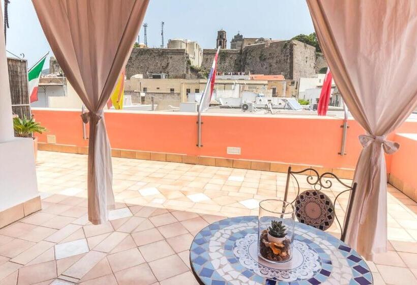 标准间带露台, Residence Alberghiero Eolie