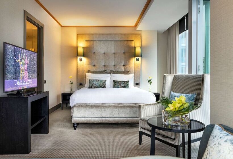 Номер Deluxe с Видом, Sofitel Auckland Viaduct Harbour