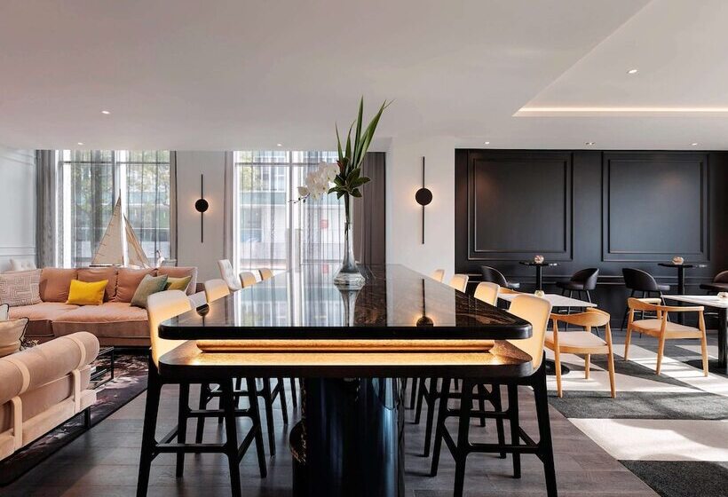 Номер Deluxe с Видом, Sofitel Auckland Viaduct Harbour