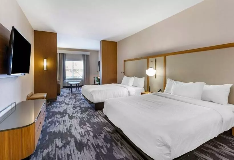 ２ダブルベッドのスタンダードルーム, Fairfield By Marriott Inn & Suites Sandusky