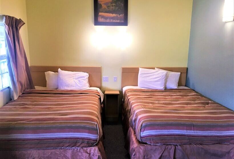 스탠다드 룸 더블 침대 2개, Travelodge By Wyndham Fairfield/napa Valley