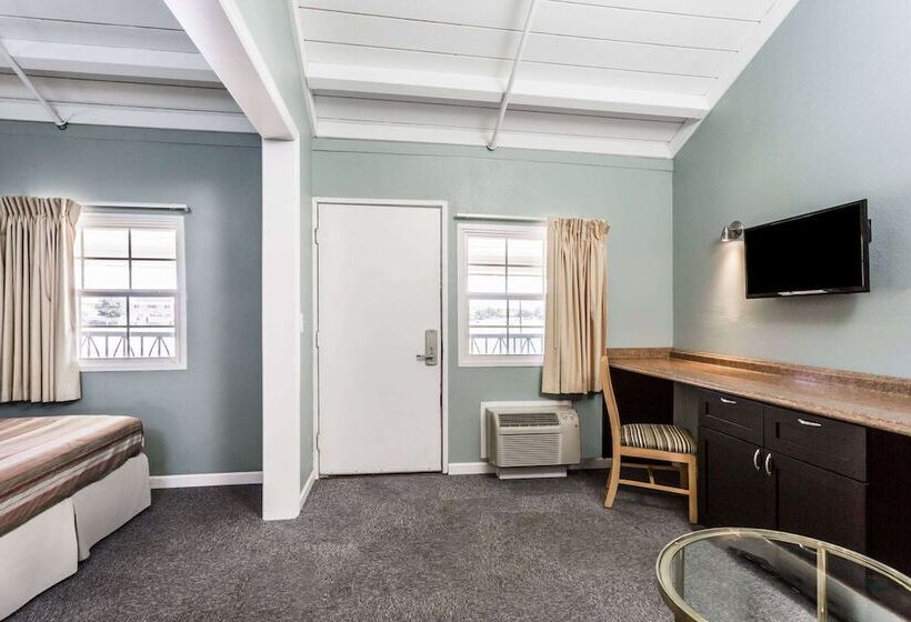 스탠다드 룸 더블 침대 2개, Travelodge By Wyndham Fairfield/napa Valley