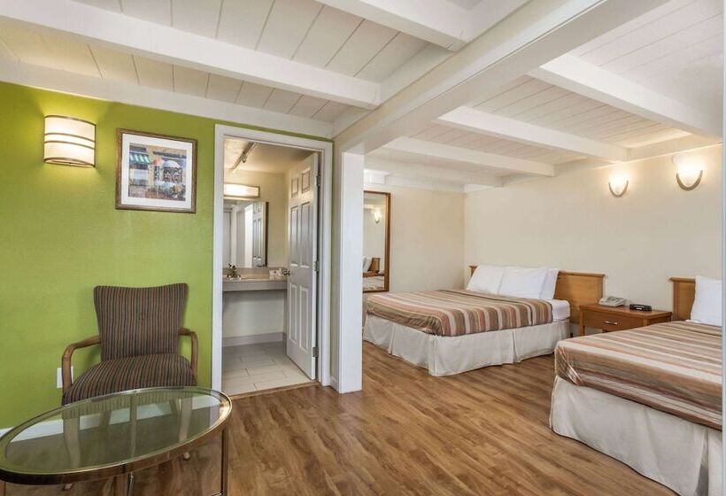 스탠다드 룸 더블 침대 2개, Travelodge By Wyndham Fairfield/napa Valley