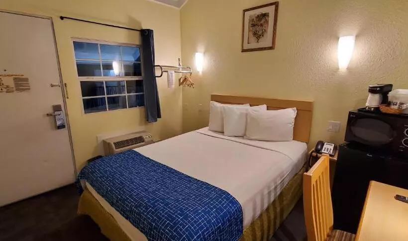 スタンダードルーム, Travelodge By Wyndham Fairfield/napa Valley