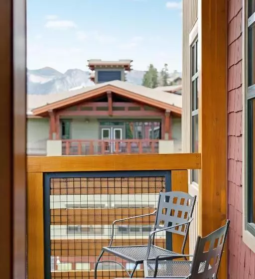 آپارتمان 1 خوابه, The Village Lodge