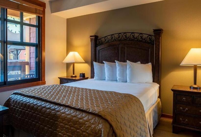 شقة غرفتين, The Village Lodge