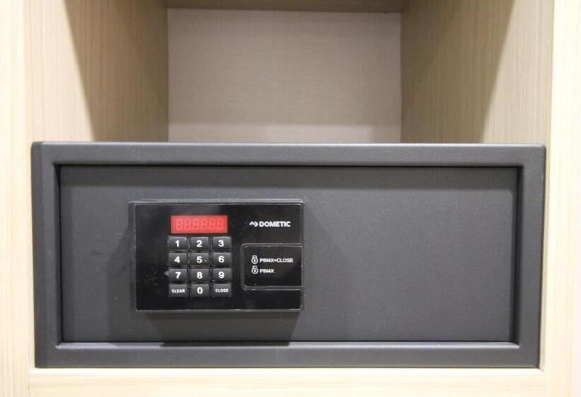 סוויטת ג'וניור, Swiss Belhotel Manokwari