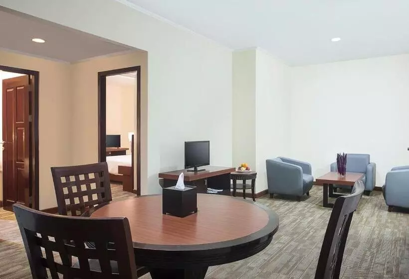 آپارتمان 1 خوابه, Swiss Belhotel Manokwari