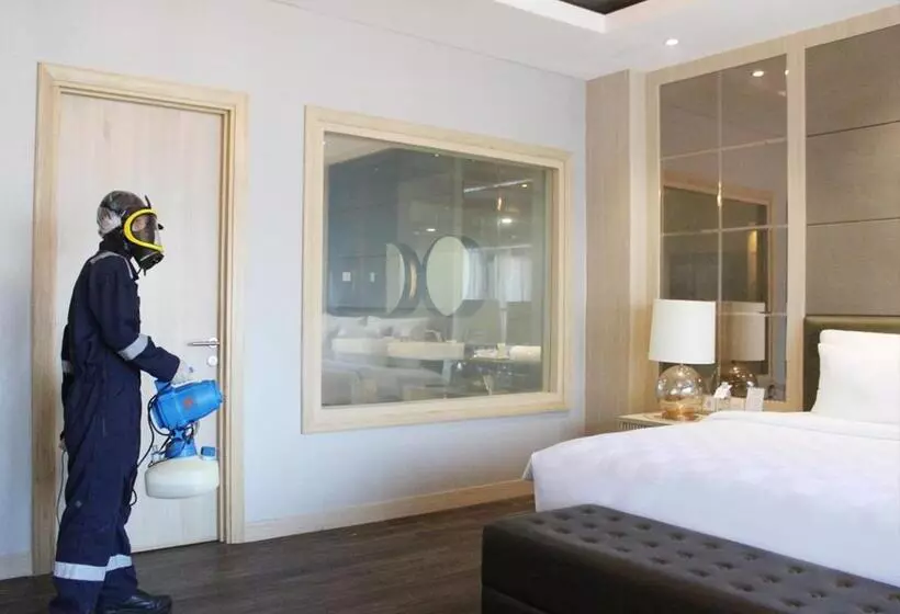 سوئیت 2 خوابه, Swiss Belhotel Manokwari