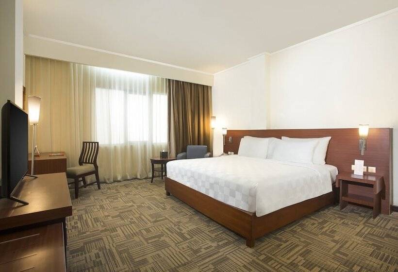 סוויטת ג'וניור, Swiss Belhotel Manokwari