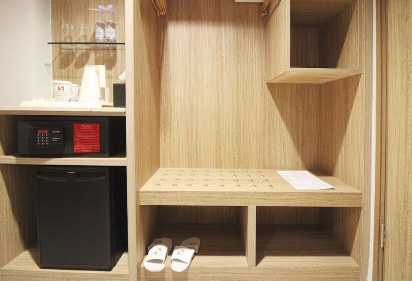 חדר סטנדרט, Swiss Belhotel Manokwari