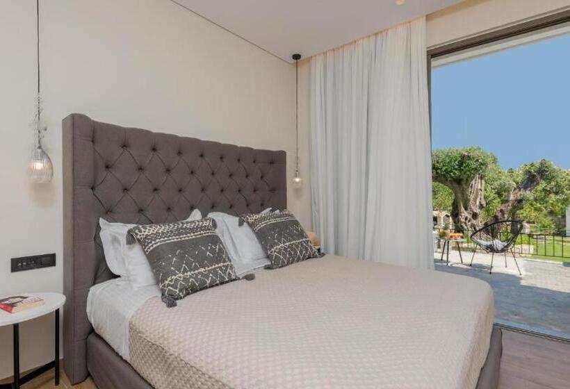سوییت جونیور با چشم‌انداز دریا, Eptanisos Beachfront Suites Zante