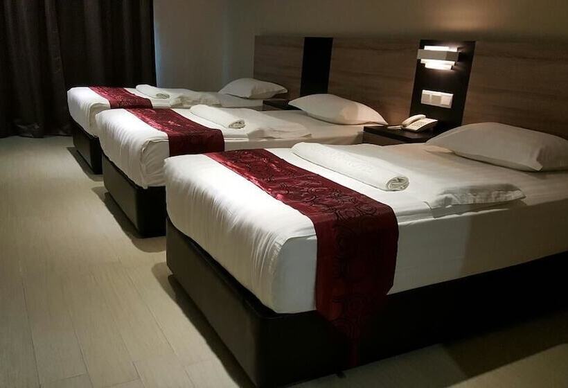 Habitació Triple Estàndard, Galaxy