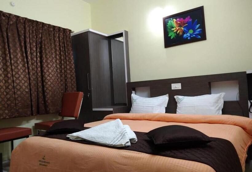 חדר דלוקס, Giri Nandhana Residency