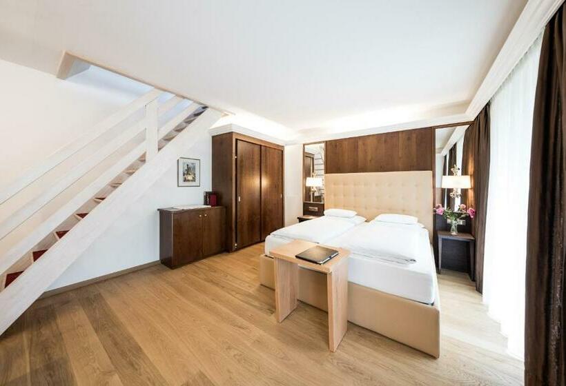 اتاق خانوادگی, Haus Am Hang