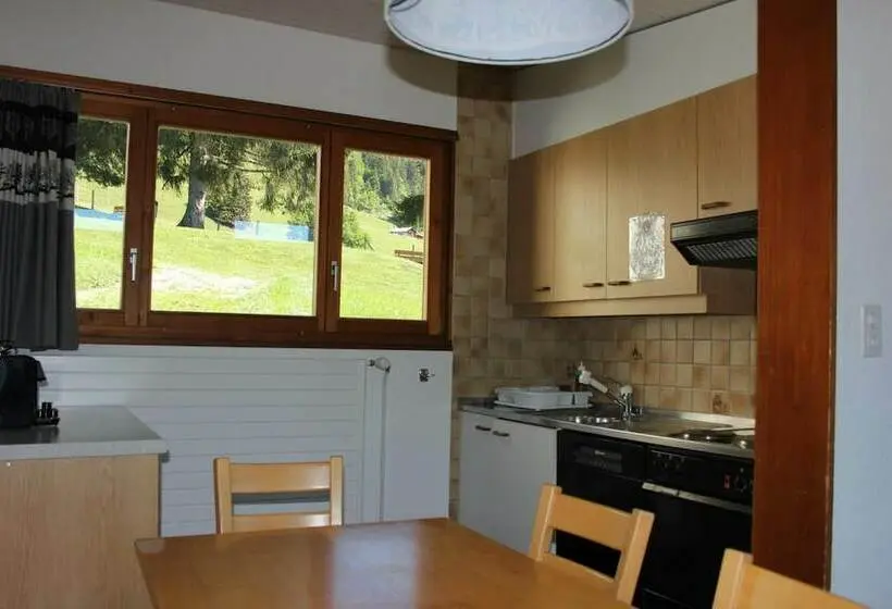 Standard-bungalow 2 Makuuhuonetta, Leysin Lodge