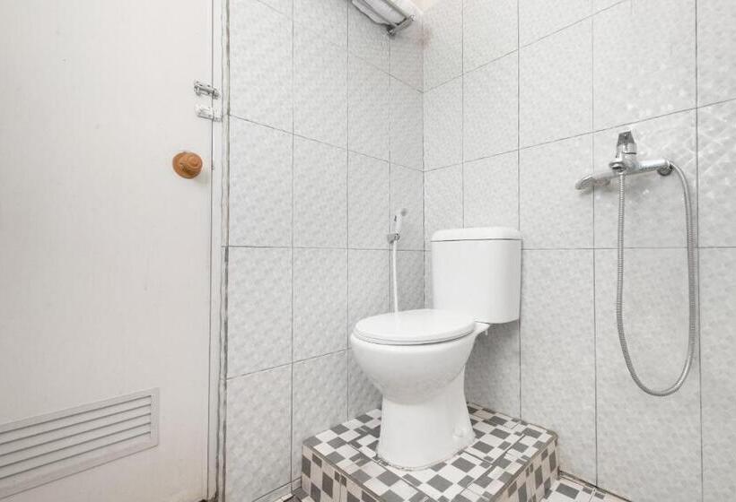 スタンダードルーム, Lilik Homestay Syariah By Oyo Rooms