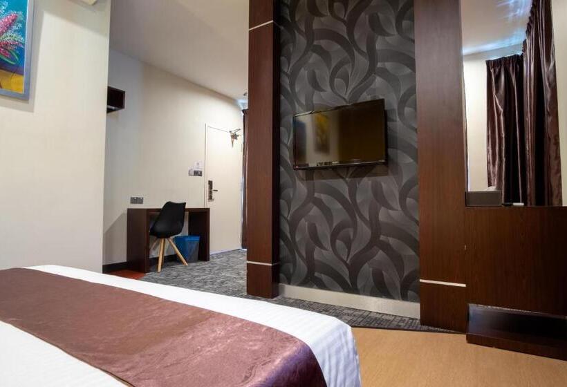 Президентский Люкс, Orkid Inn Mahkota Cheras