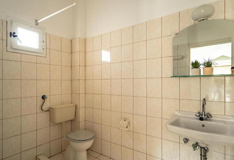 스탠다드 룸 산 전망, Zoi Studios