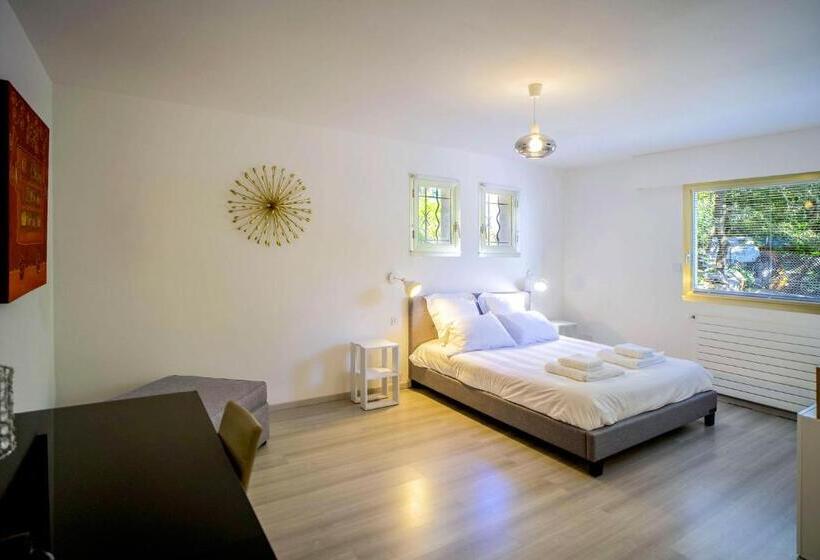 スーペリアトリプルルーム, La Colombière