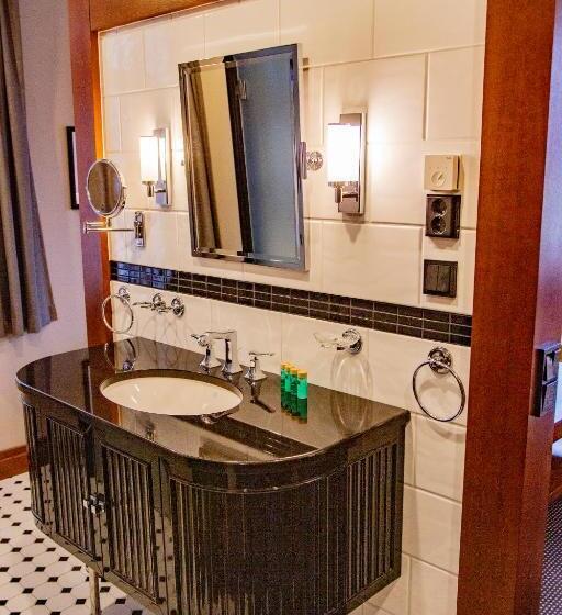 Номер Deluxe, Billnäsin Ruukki