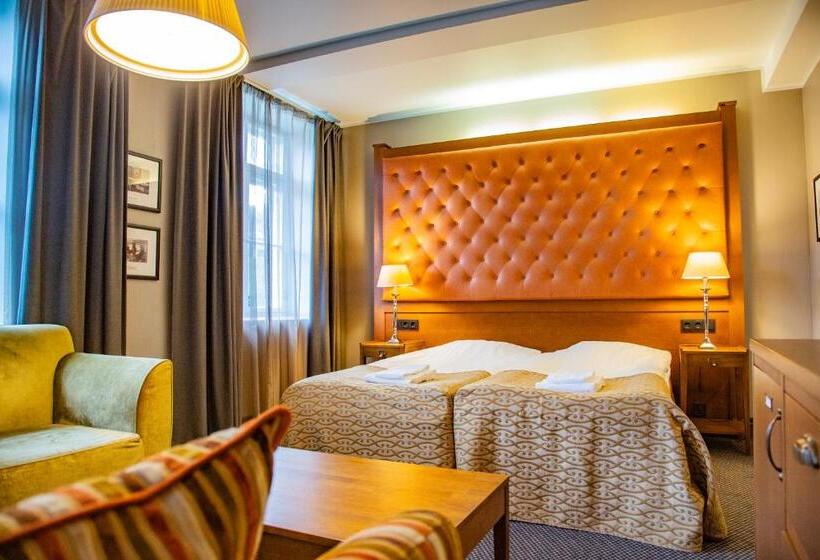 Номер Deluxe, Billnäsin Ruukki