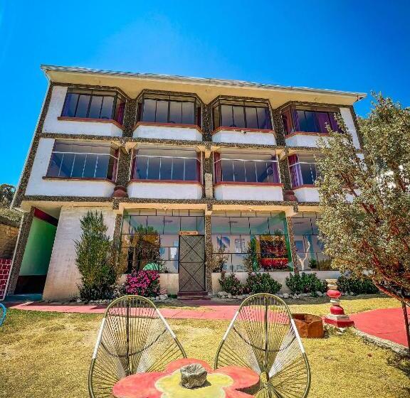 اتاق استاندارد با چشم‌انداز دریاچه, Hostal Sol Y Lago