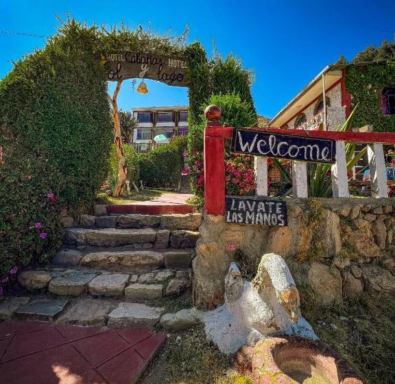 Family bungalow with lake view, Hostal Sol Y Lago