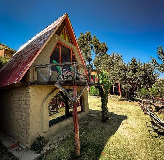 Family bungalow with lake view, Hostal Sol Y Lago