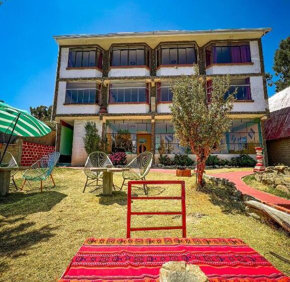 ویلای استاندارد با چشم‌انداز باغ, Hostal Sol Y Lago