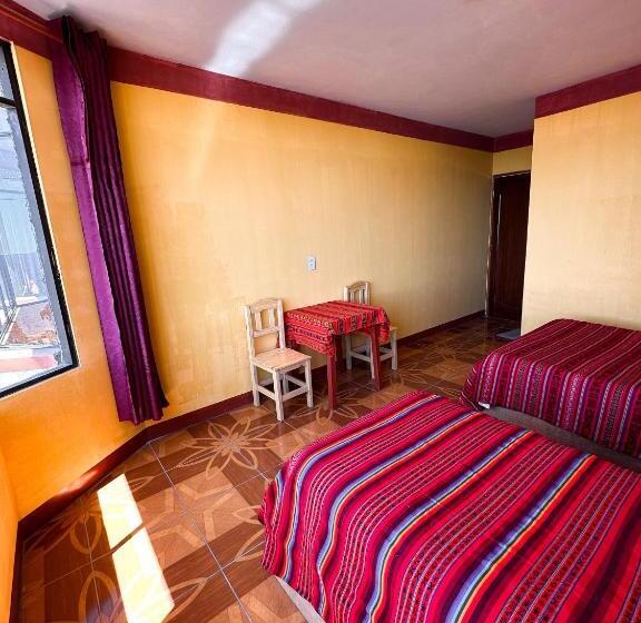 اتاق استاندارد با چشم‌انداز دریاچه, Hostal Sol Y Lago
