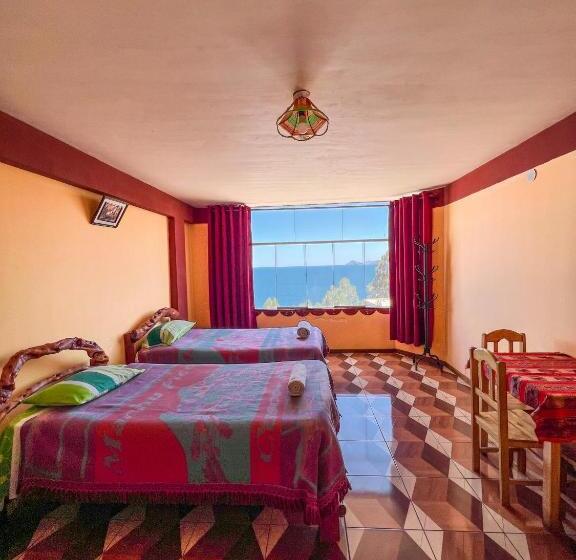 اتاق استاندارد سه نفره, Hostal Sol Y Lago