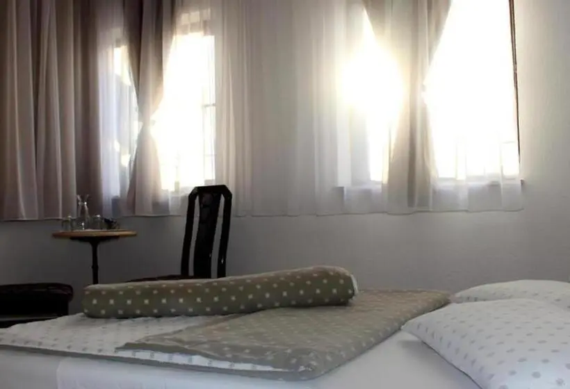 اتاق استاندارد, Holiday In Bihać