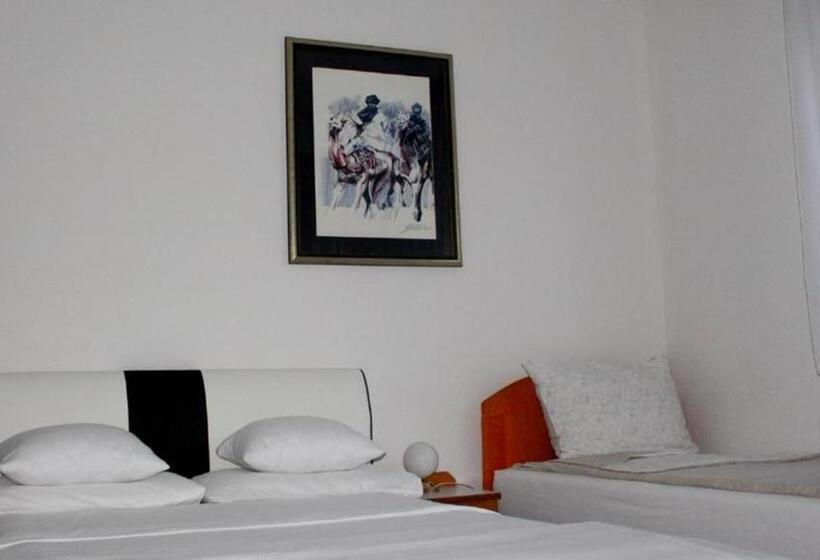اتاق استاندارد سه نفره, Holiday In Bihać