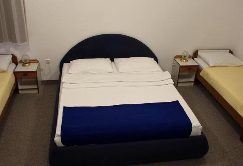 اتاق استاندارد چهار تخته, Holiday In Bihać