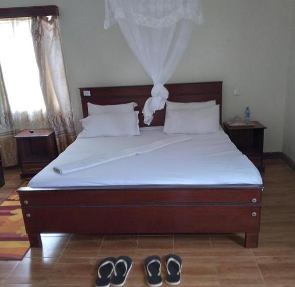 استودیوی استاندارد, The Crown Place