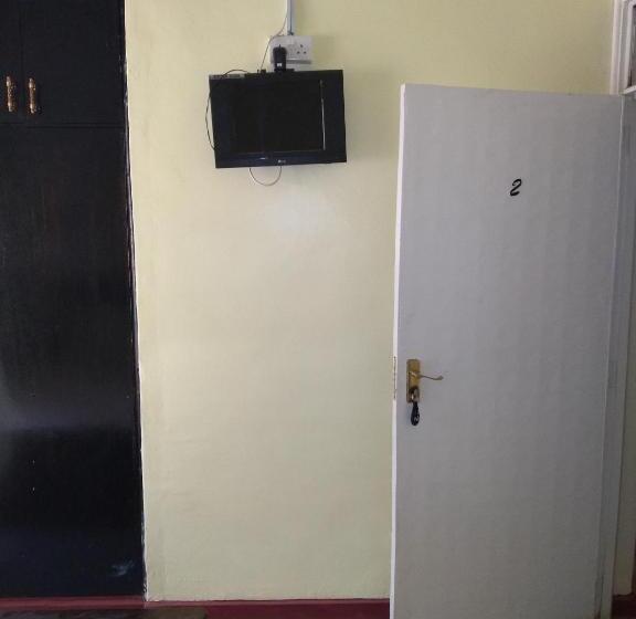 اتاق استاندارد, The Crown Place