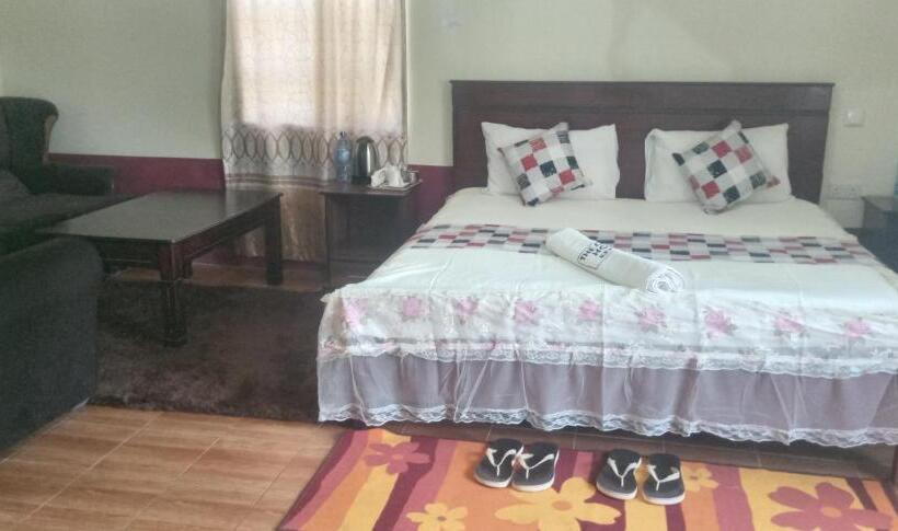 استودیوی استاندارد, The Crown Place