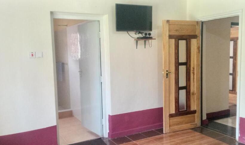 استودیوی استاندارد, The Crown Place