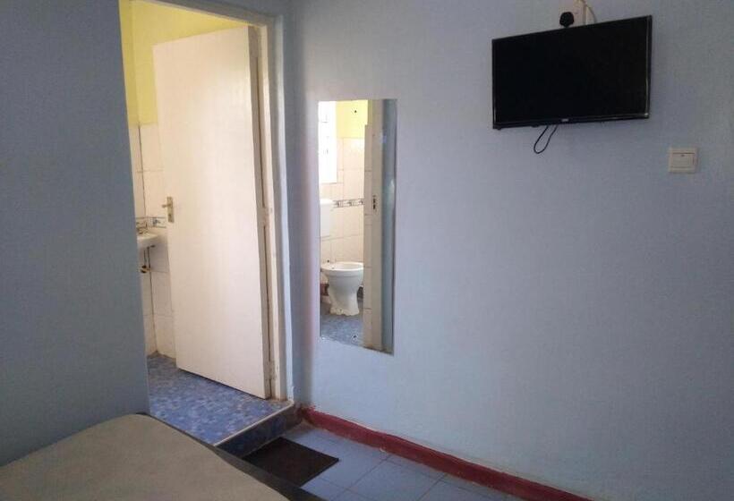 اتاق استاندارد, The Crown Place