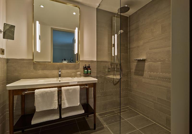 Люкс Кровать Кинг, Voco The Hague, An Ihg