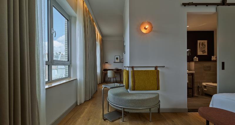 Люкс Кровать Кинг, Voco The Hague, An Ihg