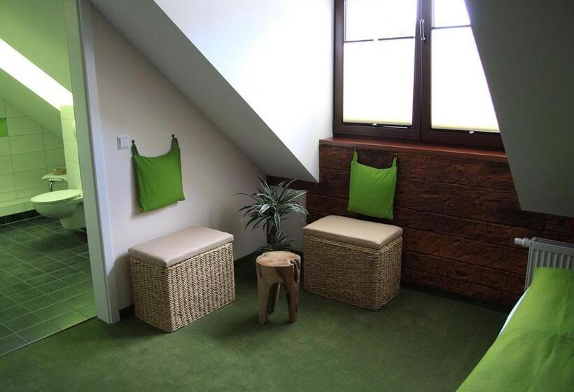 スタンダードルーム, Zum Alten Hafen