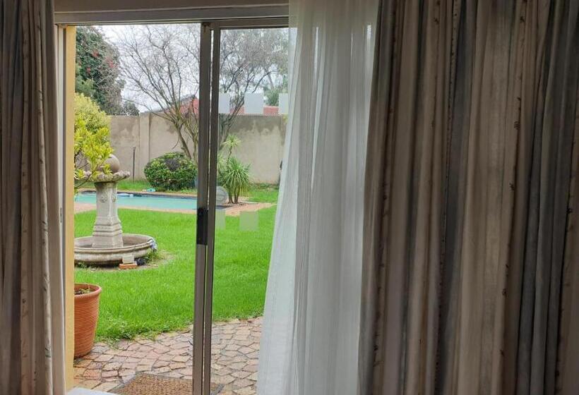 Номер Deluxe, Matina Guest House